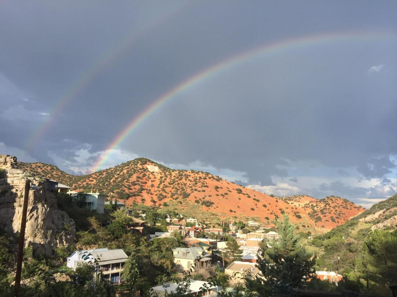 Bisbee Brownstone Suites Extérieur photo