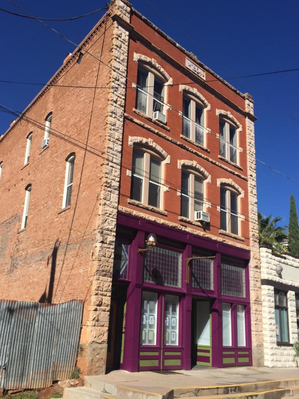 Bisbee Brownstone Suites Extérieur photo